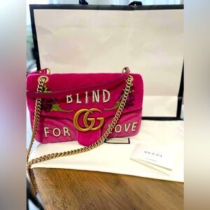Gucci Pink Quilted Velvet Embroidered Blind for Love Medium Marmont Bag